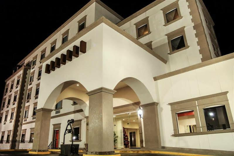 Best Western Plus La Mina Parral Esterno foto